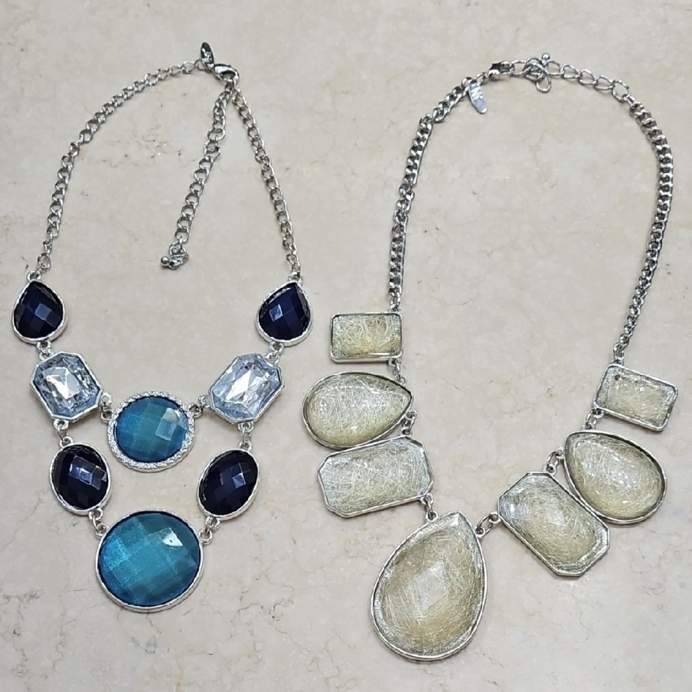 Elegant Silver and Blue Necklace Set
